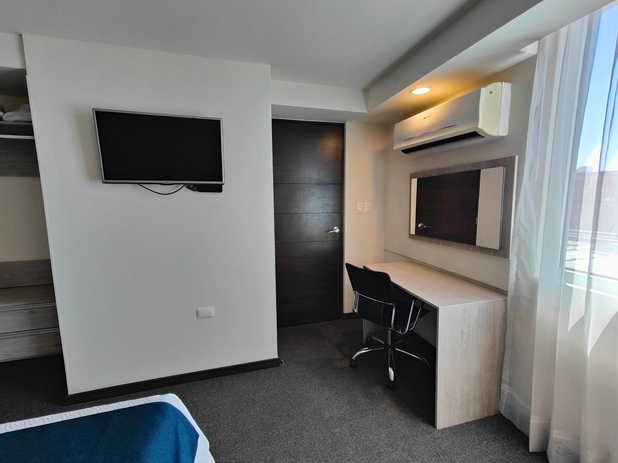 Kasa Hotel & Suites Irapuato Exterior photo