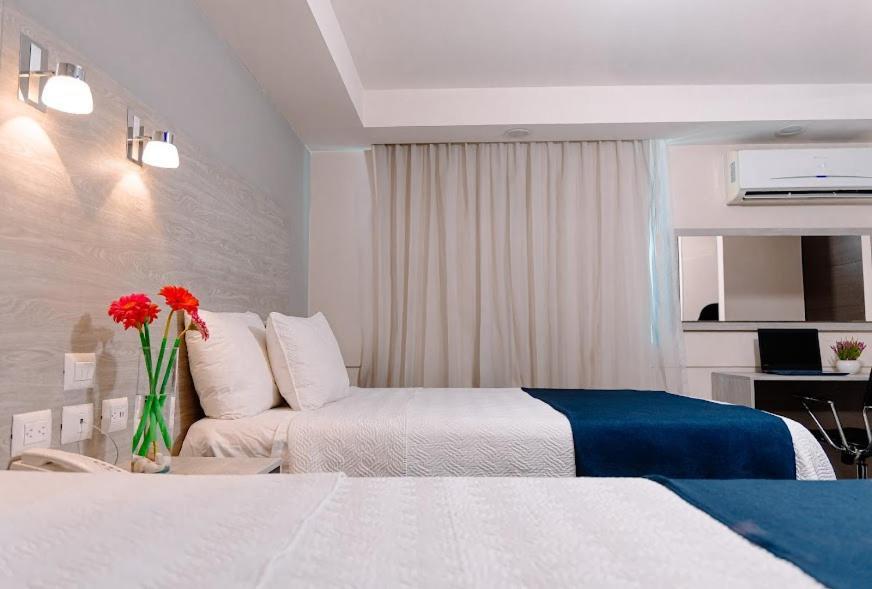 Kasa Hotel & Suites Irapuato Exterior photo