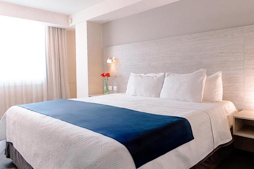 Kasa Hotel & Suites Irapuato Exterior photo